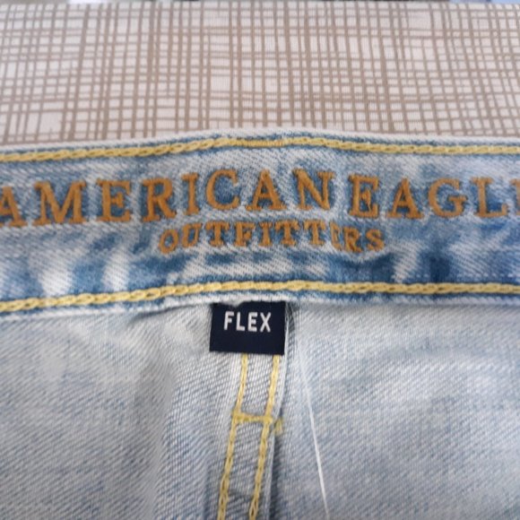 American Eagle Men's Flex Skinny Jeans Size 32x34 Distressed Light Wash Raw Hem - Picture 15 of 16